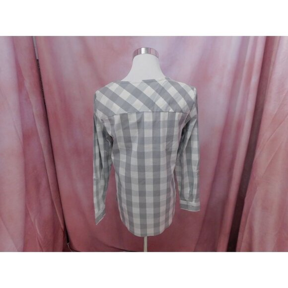 SALE NWT Christopher & Banks Petite Checkered Blouse Women Small Gray - Picture 6 of 14